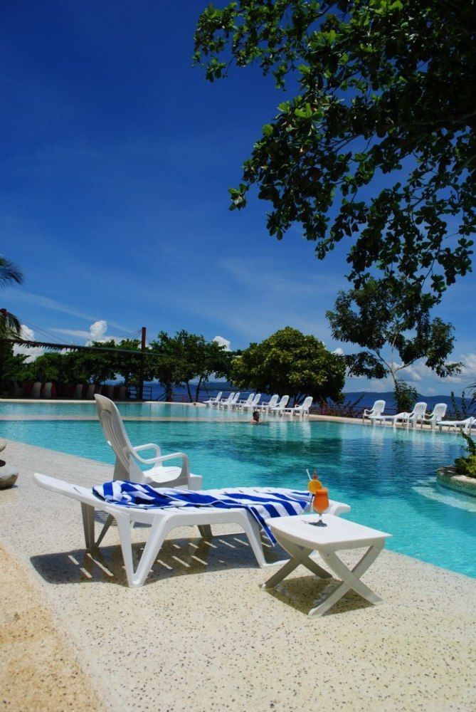 Almont Beach Resort Surigao Exterior foto