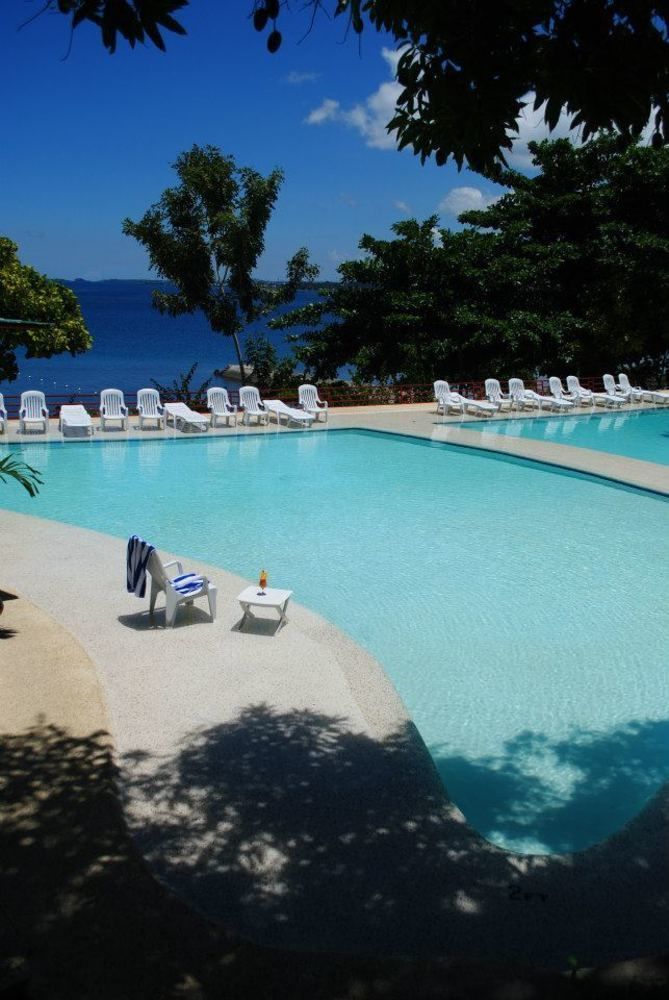 Almont Beach Resort Surigao Exterior foto